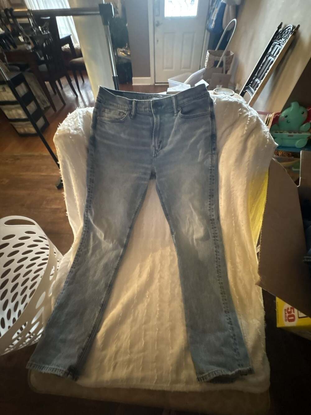 American Eagle Men's Easyflex Light Wash Denim Jeans
